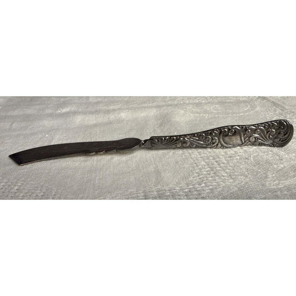 Old Vintage OPAL AKA TRIUMPH BRIGHT CUT MASTER BUTTER KNIFE